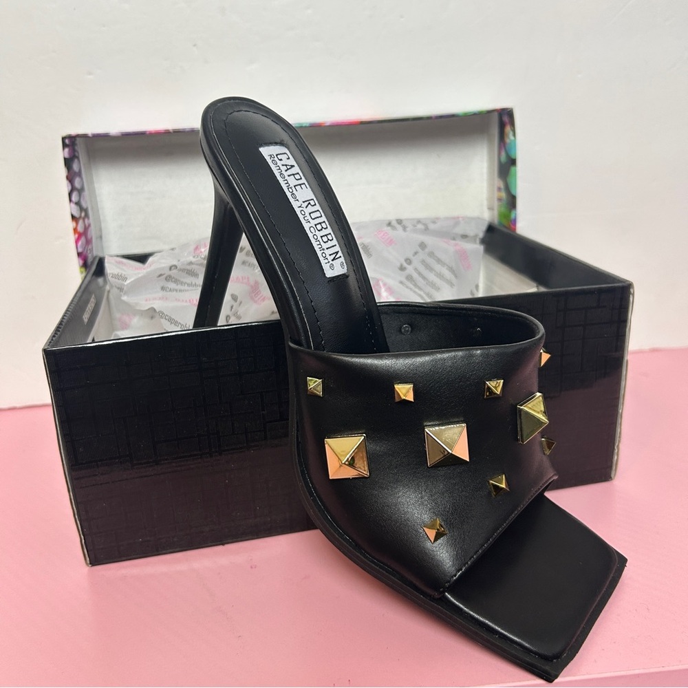 Cape Robbin Popo Stiletto Mule Heels with Gold Studs. Black NIB